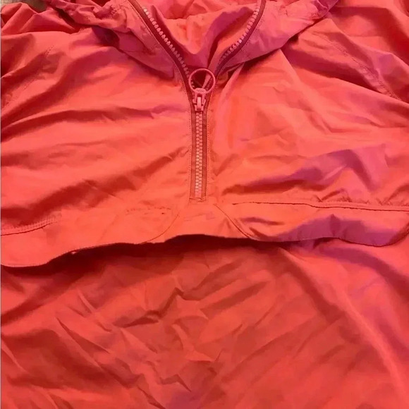 Women's Under Armour Windbreaker Size Large - Picture 4 of 4
